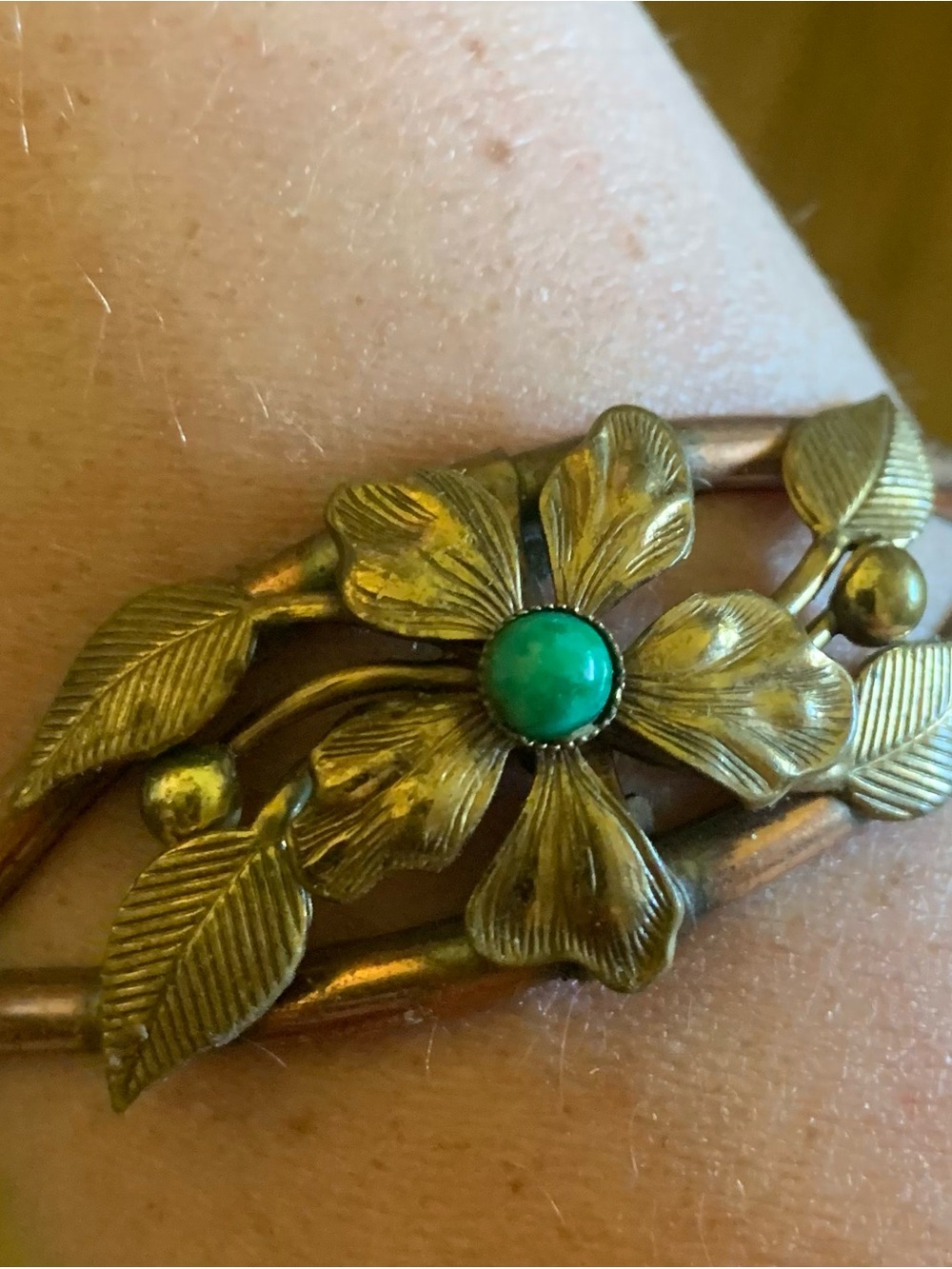 Vintage-Style Floral Cuff Bracelet with Turquoise Center